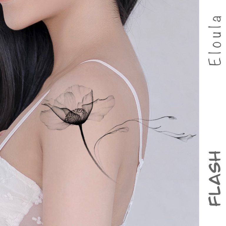 Photomontage d’un tatouage de fleur XRay sur l’épaule, le bras, angouleme