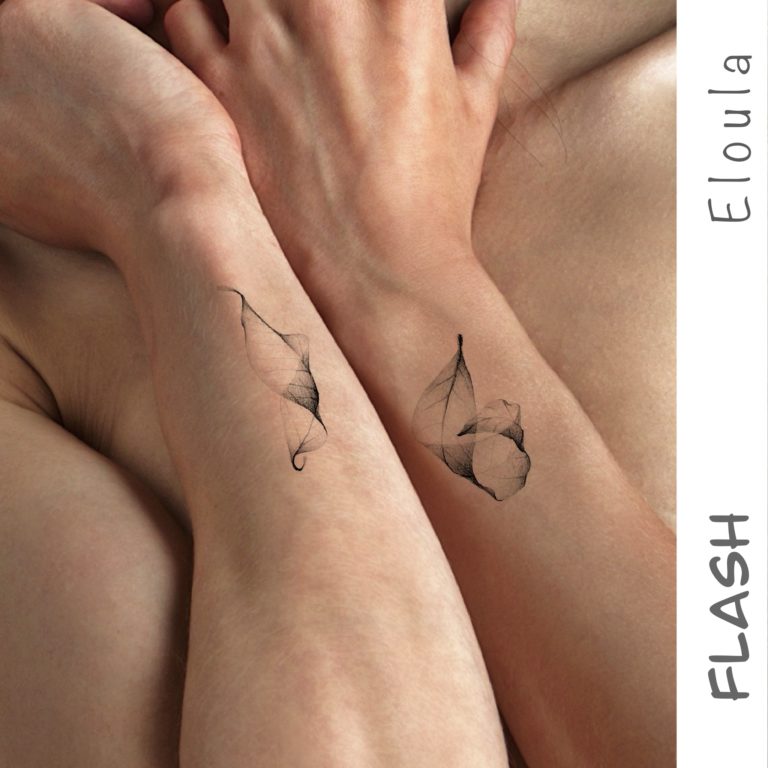 Photomontage d’un tatouage de deux feuilles courbées recroquevillées XRay sur les deux bras angouleme