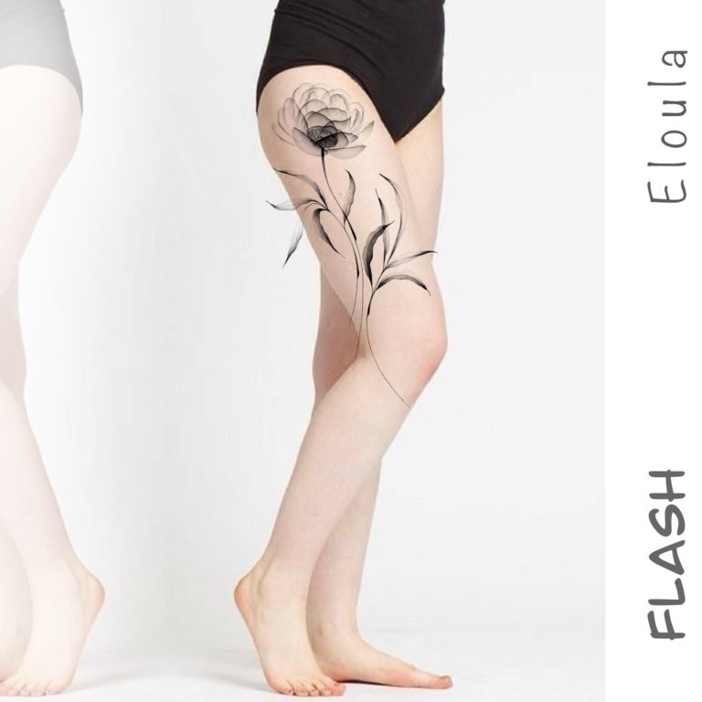 Photomontage d’un tatouage de pivoine XRay sur la hanche, cuisse à angouleme