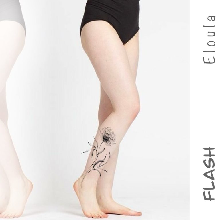 Photomontage d’un tatouage de pivoine XRay sur le mollet à angouleme